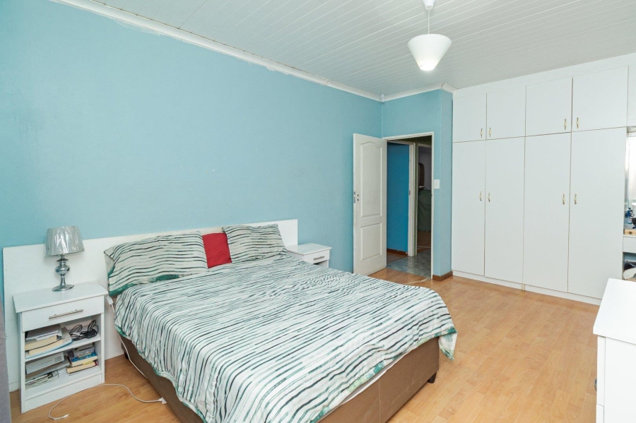 4 Bedroom Property for Sale in Devon Park Western Cape